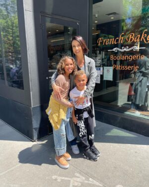Omari Hardwick Instagram - That THIS…became THIS. & that the through line of it ALL…is God & YOU. 
*
A Mother for the ages! If Oscars were given for Mama Bearing….a shelf full! Happiest Mother’s Day! We 3 LOVE us some You Mama Bear @mrsjaeh 
💜🦅🔝⛰️💜