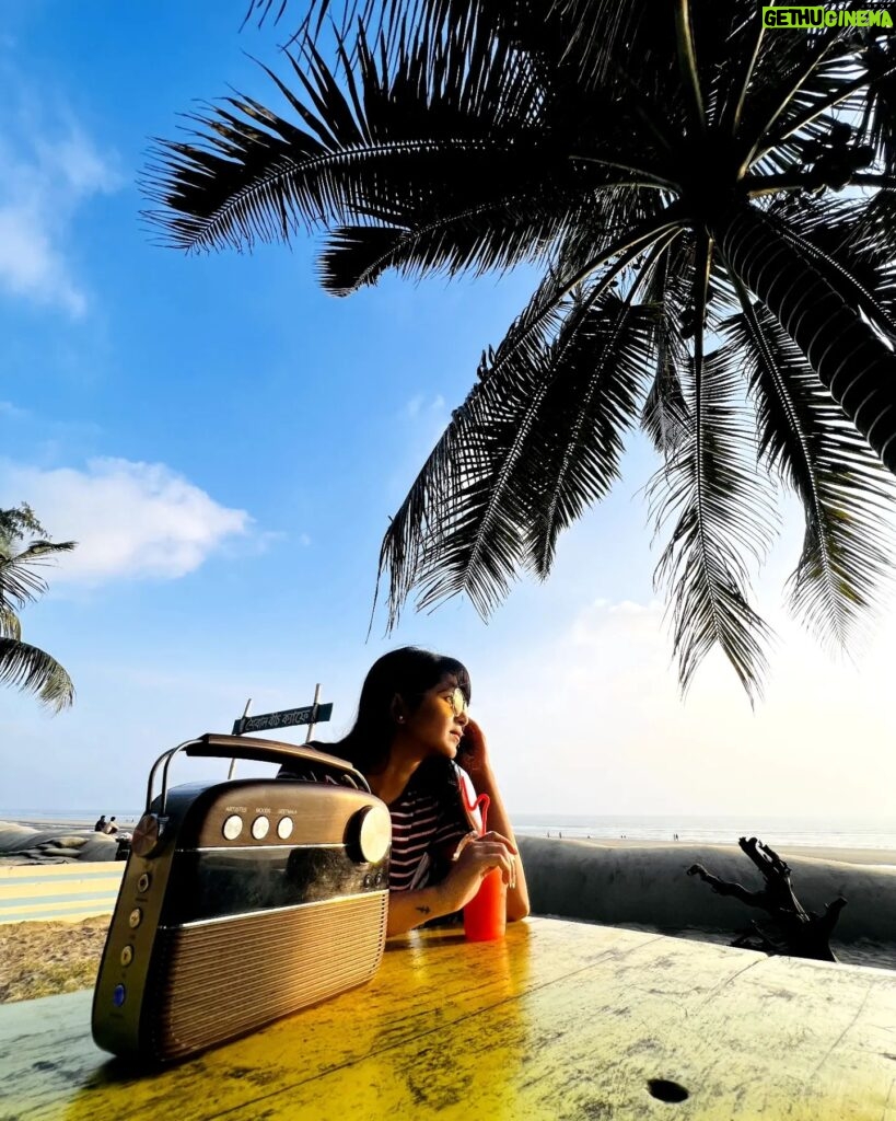 Orchita Sporshia Instagram - Sun set the music 📸 @ahadfahim #beautifulbangladesh