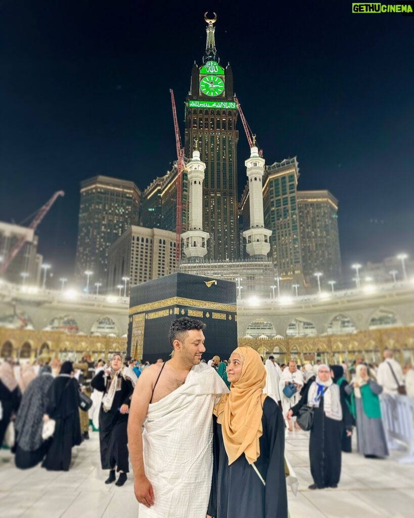 Orchita Sporshia Instagram - During my first Umrah pilgrimage in 2019 with my mother, I made a wish that if I ever got married, I would return with my husband :) Nowied and I both chose to make our Niyot for Umrah instead of planning a lavish honeymoon and Alhamdulillah, Allah accepted it as a blessed start to our married life. Performing Umrah with my two most precious people has been the most significant and sacred experience of my life. It is said that one cannot visit the Holy Kaaba without Allah’s call, and I feel truly blessed to have received His invitation. I pray that Allah forgives all our sins and fills our hearts with love and compassion for all. 10/3/2024 #latepost Please keep in mind that these emotions are deeply personal and I am an extremely private person. I didn't want to post but I am sharing this with my loved ones in the hopes that my religious views will not be judged or criticized.