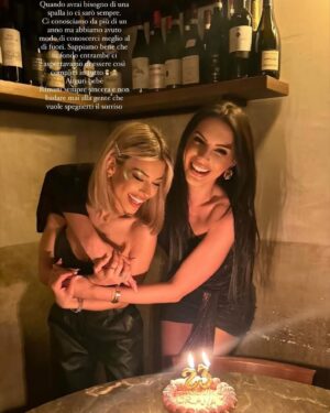 Oriana Marzoli Instagram - Happy birthday to me* 👸🏼🎀 recap de estos días celebrando mi cumple en Milán y en Madrid con la gente que más quiero 🫶🏻 muchísimas gracias por el cariño, por estar siempre cuando lo necesito y también muchas gracias a todos los que me habéis felicitado y por todos los regalitos que me habéis enviado y que me han encantado! 💞
