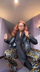 Osas Ighodaro Instagram - ✨ Sooo, yea, I couldn’t help it 🤣💃🏽😎😝 Blessed week beautiful people #trending #dance #OsasIghodaro #blessed