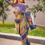 Osas Ighodaro Instagram - ✨ Strutting into the week like…. #Blessed #Confident #Natural #Grateful 📸 | @photogirlnaija 💄 | @t.alamodebeauty 💇🏾‍♀️ | @touchofibee 👗 | @mosesebite 🎤 | @africamagic ‘Overall Best’ #OsasIghodaro #AMOverallBest #Host #vibes #blessed 💥