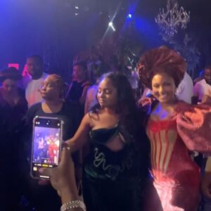 Osas Ighodaro Instagram - 💜 About this weekend … Absolute Beautiful time celebrating my darling boo @andrea.oi and her hubby Eghosa! Congratulations!! Congratulations!! 

The celebration was like no other and the venue was like a magical dream! Everything was so beautiful! I’m so happy for you both and as an honorary Iyamah sister, lol, it was beautiful to celebrate you both! 

Congratulations once again & May God bless your union! XoxoxO 💐💜💐

Outfit | @veekeejames_official
Makeup |  @lokengoo
Hair | @touchofibee
Gele | @chygele 
Photography | @officialphotofreak 

#FortheLoveofEden #AndreaIyamah #wedding #blessed 💐