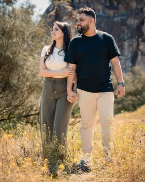 Oussama Ramzi Instagram - ✨ One year already weaving the threads of our love 🫶🏻Happy to celebrate this first year of marriage by your side. May our union continue to grow and flourish 🤲🏻 I love you today tomorrow and forever ♾️ 💕 #NoceDeCoton #WeddingAnniversary 
📸: @aminelyassari