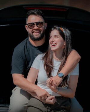 Oussama Ramzi Instagram - ✨ One year already weaving the threads of our love 🫶🏻Happy to celebrate this first year of marriage by your side. May our union continue to grow and flourish 🤲🏻 I love you today tomorrow and forever ♾️ 💕 #NoceDeCoton #WeddingAnniversary 
📸: @aminelyassari