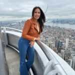 Padma Lakshmi Instagram – Happy AAPI Heritage month! I didn’t even know that this was an experience I could have. Such a treat to light up the @empirestatebldg with @goldhouseco this morning. Look for the gold lights tonight, NYC!!