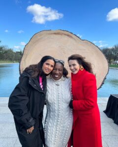 Padma Lakshmi Instagram - There is no true freedom in America when people cannot decide what happens to their own bodies. It’s that simple. It’s not about “life”, it’s about power and subjugation. It’s another way the patriarchy holds us down. My power to reproduce is just that. Mine. If the Conservative Right really cared about children’s lives, there would be common sense gun control laws, universal background checks, and a ban on assault rifles for a start. Today is the 51st anniversary of the Roe v. Wade decision and instead of having something to celebrate, I am saddened that my daughter will have less rights than I and my mother have had for decades. 🎥: @ppadmv