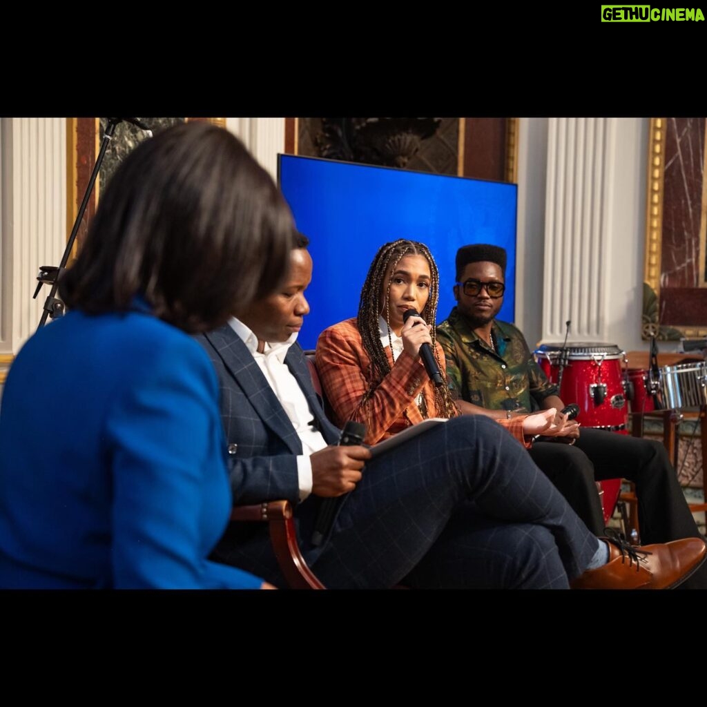 Paige Hurd Instagram - Blessed to have been chosen to participate in the first ever Afro-Latino Heritage Celebration at the White House. It was empowering to be able to represent Afro-Latina women in Hollywood discussing disparities and solutions & celebrate the Afro-Latino identity with all that attended. 🖤🇵🇷