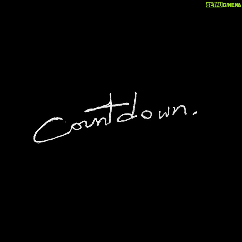 Pakorn Lam Instagram - Countdown ซิงเกิ้ลพิเศษ ส่งท้ายปี พรุ่งนี้เทียงตรง #countdown #newsingle #domepakornlam #โดมปกรณ์ลัม #countdown_to_the_end
