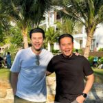Pakorn Lam Instagram – มาถ่ายรายการกับพี่ชายที่เคารพรัก @pegliyah ติดตามชมรายการ คนละเป๊ก Ep. ผมกับพี่เป๊กได้เร็วๆนี้ครับ