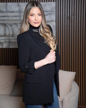 Pamela El Kik Instagram - حلقة بكرا مميّزة مع المميّزة
@rabiaazayyatofficial 
على قناة 
@alaantv 
#عَ_راحتك
•••
👑
كل شهر رمضان وباقي السنة وإنتوا بخير 🙏🏼