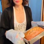 Paola Nuñez Instagram - My first banana bread 🍌🫶🏽!! #cookingathome#baking#cooking#bananabread#weekend