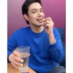 Paolo Ballesteros Instagram - Panira talaga ng selfie ang toothaches!🥴 Kaya inom na ng Paracetamol Propyphenazone Caffeine (Saridon Triple Action), which starts to release in 5 mins based on in vitro study, para goodbye sa toothache mo at hello sa picture-perfect smile mong ‘yarn! Better Sari Than Sorry, mga friends! 😄☺️😉👍🏼👍🏼👍🏼 *Individual response may vary. If symptoms persist, consult your doctor. #BetterSariThanSorry @saridonPH @narr8PH