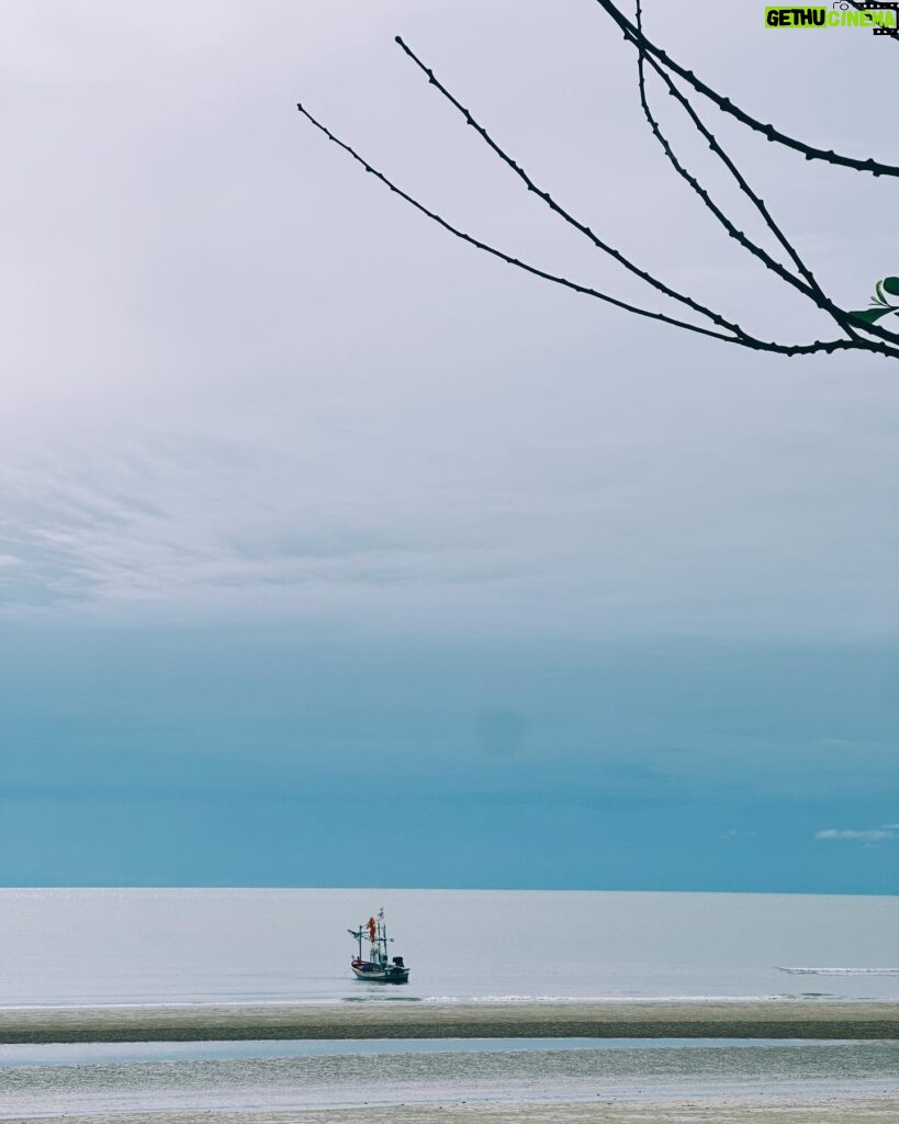 Parada Thitawachira Instagram - Great accommodation, delicious food, and stunning views. Even with the rain, it’s still beautiful.🌅 @charrasbhawan #จรัสภาวัน #CharrasBhawan #Khaotaobeach #huahin