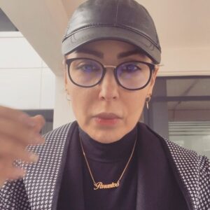 Parastoo Salehi Instagram - گاهی برای بودن باید رفت ...
شرط ماندن سکوت بود و سکوتِ من مرگ منه.
اگه دوست داشتین در کانال یوتوپ دنبالم کنید رفقا 
عاشقتونم تا همیشه ❤️🙏🏻🌹
آدرس در بیو )
.
#پرستو_صالحی #پرستوصالحی
#parastoosalehi
#parastoo_salehi 
#بازیگر_سابق