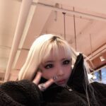 Park Bom Instagram - 오늘은 밖에서 데이트듕😳👑 #2ne1 @dnation_official #dnation #디네이션 #박봄 #parkbom #bompark #ぼム #朴春‎#بارك_بوم