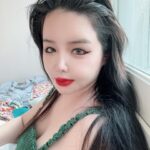 Park Bom Instagram - …초록이랑 #박봄 #bompark #parkbom #2ne1 #ぼム #朴春‎ #بارك_بوم #anhyêuem #أحبك