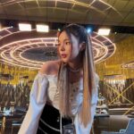 Park Jin-joo Instagram - 한여름 밤의 긴머리