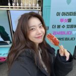 Park So-jin Instagram - 요즈음. 이런저런 순간들. 아 그리구 , 오킵스 핸드와 풋 제품들 캐나다에서 우연히 마트갔다가 겟한건데, 끈덕이지 않고 손도 발도 너무 예뻐져요, 제발 써봐주세욥.... ㅋ 오킵스 한국 광고 제발 저 시켜쥬세여 크항항항🤤 ,