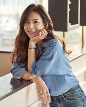 Park Soo-jin Instagram - 모니카비나더♡

#모니카비나더