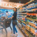 Park Soo-jin Instagram - 마트♡