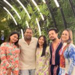 Parsa Evana Instagram - Whenever we get together it’s like we’ve never been apart.About last night with them 🤍