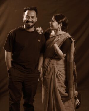 Parsa Evana Instagram - আমরা কিন্তু এখনো সন্ধা ৭ টায় আছি ।
আজ সন্ধা ৭ টায় দেখবেন “শেষমেশ” । 

P.c Kaushik Iqbal