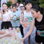 Patcharasri Benjamas Instagram - พวกเราดีใจมากที่ได้สนับสนุนนักวิ่งงาน รพ.ศิริราชเมื่อวานนี้ เห็นนักวิ่งเหงื่อแตกมาเหนื่อยๆ ได้ดื่มโปรตีนใส @superyouthailand แบบสดชื่น เสริมกล้ามเนื้อ หลังวิ่ง ให้โปรตีนสูง 23 กรัมแบบไม่มีน้ำตาล แล้วทุกคนแฮปปี้ พวกเรามีความสุขมากๆค่ะ ไว้เจอกันงานวิ่งต่อๆไปนะคะ 🏃‍♀️💨💨💨 ขอบคุณทุกท่านที่เข้ามาบู้ทเรานะคะ 🙏❤️ #รสเบอรี่ #รสน้ำแดง #รสน้ำเก๊กฮวย #รสชามะนาว #รสองุ่นญี่ปุ่น #รสน้ำบ๊วย #โปรตีนใส #โปรตีนใสซูเปอร์ยู #โปรตีนในsuperyou #โปรตีนกาละแมร์ #โปรตีนพืช