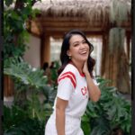 Patcharasri Benjamas Instagram - ที่นิ่งๆ ไม่ได้หยิ่ง แต่กลัวยิ้มแล้วทำคนอื่นใจสั่น