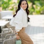 Patcharasri Benjamas Instagram - ไอจีไม่คุมโทน แต่อยากได้คนมาคุมใจ