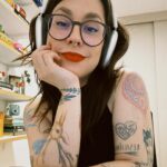 Patrícia dos Reis Instagram - Saudades de fazer uns rabiscos novos 🥺🥺 ps: em choque com o tamanho do meu cabelo 💇🏻‍♀️