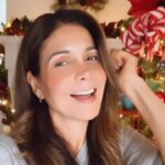 Patricia Manterola Instagram - 🎶 1995 - “Mi Religión eres tú” del álbum Hambre de Amor 😍😍😍 Se me había pasado postear este video que hice antes de Navidad 😜