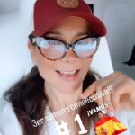 Patricia Manterola Instagram - 3er semana consecutiva en el #1 !!! 🤩🙌🙏🏼 @radio.zonalatina.espana GRACIAS!!! @laseoaneoficial @loveuakira