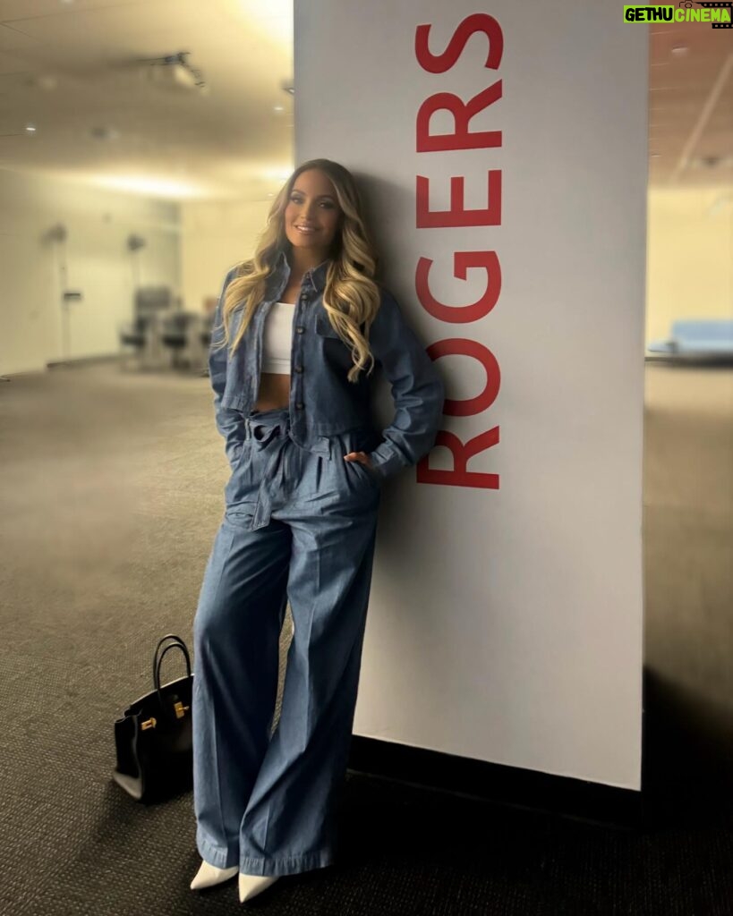 Patricia Stratigeas Instagram - It all begins TONIGHT! @cangottalent #TheMillionDollarSeason premieres at 8/7c on @city_tv or stream it on Citytv We are giving away the largest cash prize in Canadian television history this season - ONE MILLION DOLLARS, thanks to @Rogers! Still loving this #CanadianTuxedo for yesterday’s press day look thanks to @aliciasmcn! And my poppin glam from my girl @muavee. Watch out for more today - hitting @breakfasttelevision @yourmorning @thegoodstuffctv and more! Let’s goooooo!!!