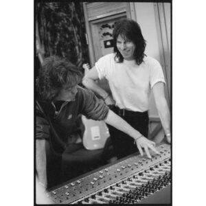 Paul McCartney Instagram - I was so saddened to hear that Jeff Beck had died. Jeff Beck was a lovely man with a wicked sense of humour who played some of the best guitar music ever to come out of Great Britain. He was a superb technician and could strip down his guitar and put it back together again in time for the show. 

His unique style of playing was something that no one could match, and I will always remember the great times we had together. He would come over to dinner at our place or he and his wife, Sandra, would host an evening at their house. 

Jeff had immaculate taste in most things and was an expert at rebuilding his collection of cars. His no nonsense attitude to the music business was always so refreshing and I will cherish forever the moments we spent together. 

Jeff Beck has left the building and it is a lonelier place without him. 

God bless Jeff and his family. 

Love 

Paul

—-

📸 @lindamccartney
