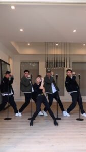 Paula Abdul Instagram - Happy NKOTB Day! When @thewilliamsfam and I get together, it just all works out! 😉 The #MagicSummerTour is just around the corner!✨ #NKOTBDay
