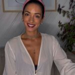 Paula Bolatti Instagram - Descubriendo los productos de @esika.oficial ❤️ #RegalosQueEnamoran . 1) Máscara de Pestaña Mega Full Size. 2) Labial Color Duo Tatto 3) Perfume Vibranza . #Publicidad #Paidpartnership *Evaluación in vivo del crecimiento de las pestañas por análisis de imágenes vs placebo. Lab. Kosmoscience (Brasil, 2019) *Prueba sensorial de duración a 36 horas. Laboratorio Sinapsis, Colombia (2022). NSOC03233-20CO, NSOC04908-21CO Y NSOC04909-21CO, NSOC80200-17CO