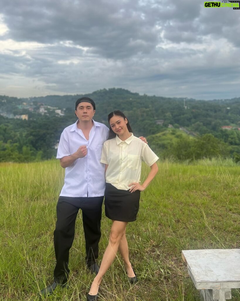 Paulo Avelino Instagram - Simulan ang kwento ni VICTOR at JULIANA LUALHATI ❤️‍🩹#LinlangTheTeleseryeVersion BUKAS NA sa Primetime Bida 8:45pm pagkatapos ng Batang Quiapo. 🔥🖤 Mapapanood sa Kapamilya Channel, Kapamilya Online Live, TV5, A2Z, IWANT, IWANT TFC! ❤️‍🔥 #Linlang @dreamscapeph