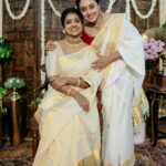 Pearle Maaney Instagram - Shradha’s Madhuramveppu function pics are here 🥰 ☺️ growing up together, and it feels beautiful to see each one grow and take new steps in life ❤️ we will always be there for each other 🥰 . PS : And would you believe me if I said I did her hair a make up? Well yea! . Click @magicmotionmedia . Styling @sabarinathk_ . Saree : @kanchivaram.in . Jewellery : @mayoorajewelerydesigns . Hair and make up for Shradha : Me 😎 (thinking of taking this up as a side hustle- what say guys?) Make up for me : I dint get time to do mine 😂 so that’s how dedicated I am as a make up artist you see 🤪🤪