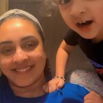 Pearle Maaney Instagram - Sneham Thulumbukayaanu guys 🤓