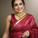 Pearle Maaney Instagram - 🥰🥰🥰 . For Pearle Maaney Show ❤️ Click @pearle_productions Makeup @aishwaryakarayilofficial Styling @asaniya_nazrin Draping @drapewithkp Jewellery @goodwillcollectionskerala