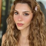 Pelin Uluksar Instagram - Pelin 💞✨ Cilt: #Armanibeauty #luminoussilkprimer #armanibeauties Fondoten: #Armanibeauty #armaniluminoussilkfoundation 5,5 Concealer: #Armanibeauty #luminoussilkconcealer 3,75 Far: #Armanibeauty #armanieyetint 44S & 20M Kalem: #Armanibeauty #armanismoothsilk Mascara: #Armanibeauty #eyestokillclassico Allık: #armanifluidsheer 5 #ArmaniLuminousSilkglowblush 40 Kontür: #Luminoussilkpowder 7 Dudak: #ArmaniLipPower 107 @armanibeauty #armanibeauty #armanimakeup #işbirliği