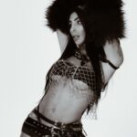 Pepita Instagram - Não tenham medo de mudar… o novo pode até assustar, mas ele também pode ser REVOLUCIONÁRIO! Aguardem❤️‍🔥✨ Fotografia: @andersonmmacedo_ | @demmacedo Vídeomaker: @wes.w.e.s Styling: @igorgarrcia @melzaani Beleza: @erinascimento Fashion Production: @filipefreireoficial @sejaicona @eurico_oficial Estúdio: @birohousebr | @myycs