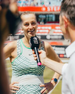 Petra Kvitová Instagram - A hard day’s work with my 42nd final as a reward. Feeling tired but proud of myself… and back for the big one tomorrow 💚

@bett1open