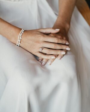 Petra Kvitová Instagram - Infinitely Yours ❤️

Eternity rings made especially for us on our special day 

@alo.diamonds