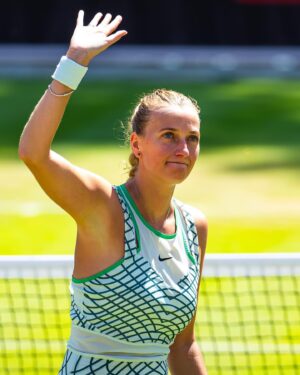 Petra Kvitová Instagram - A hard day’s work with my 42nd final as a reward. Feeling tired but proud of myself… and back for the big one tomorrow 💚

@bett1open