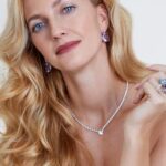 Petra Kvitová Instagram - Úspěšná tenistka Petra Kvitová doslova září nejen na kurtu, ale také v osobním životě. Třpyt a styl jejímu životu dodávají šperky od českého klenotnictví ALO diamonds, které jí doprovázejí na každém kroku. Nahlédněte s námi do zákulisí a podívejte se, jak jsme Petru Kvitovou v jejích oblíbených špercích ALO diamonds fotili.  Video: Filip Jägr Fotky: Petr Weigl Make-up: Lucie Janků Vlasy: Johan Aleksanjan Styling: Denisa Přikrylová Produkce: Nikola Kočová Děkujeme obchodům Elisabetta Franchi, Pinko, Luisa Spagnoli a Twinset za zapůjčení oděvů.