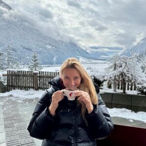 Petra Kvitová Instagram - Spend the weekend sipping hot chocolate in the Italian mountains? Yes please 🏔️🇮🇹