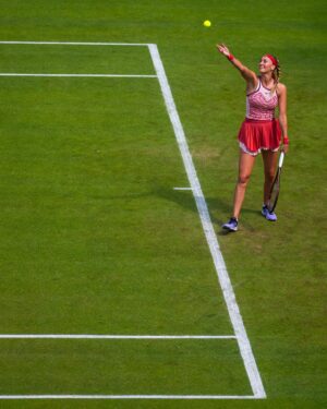 Petra Kvitová Instagram - Happiness is being back on the green stuff ❤️🌱

@bett1open