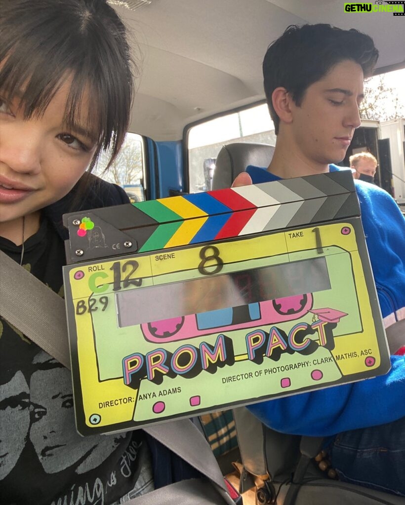 Peyton Elizabeth Lee Instagram - IN HONOR OF DOOGIE KAMEALOHA M.D. SEASON TWO AND PROM PACT BEING ON DISNEY TODAY HERE ARE SOME FUN MEMORIES FROM MAKING THEM BOTH GO WATCH YOU WON’T REGRET IT EEEE